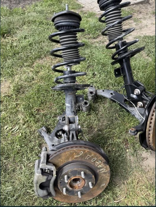 Стойки амортизатора Mazda 6 Gj