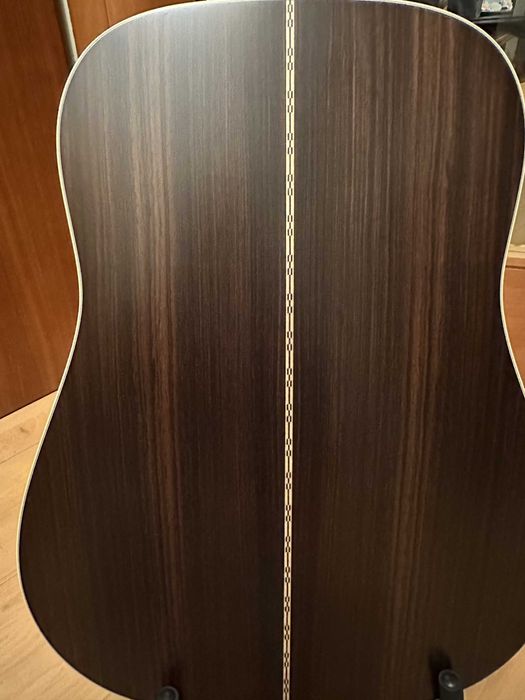 Martin D-28 Satin Nova