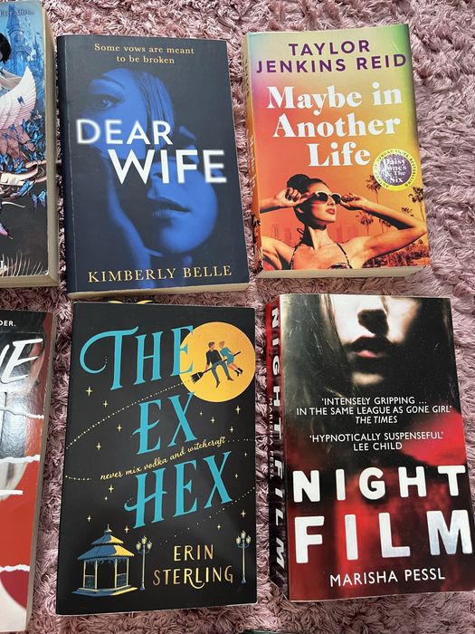 Vários livros em inglês