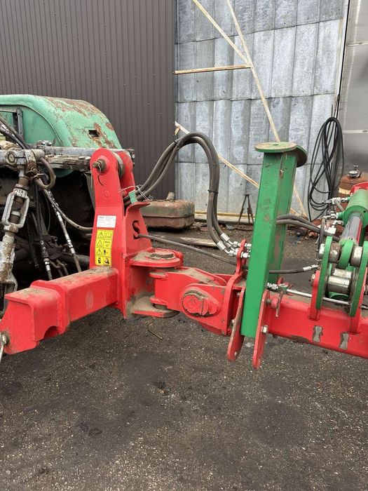 Sukov плуг оборотний