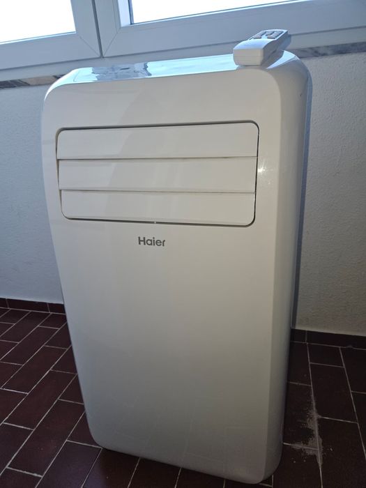 Ar Condicionado Portátil HAIER AM12AA1GAA