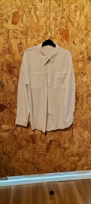 Camisa branca com manga comprida