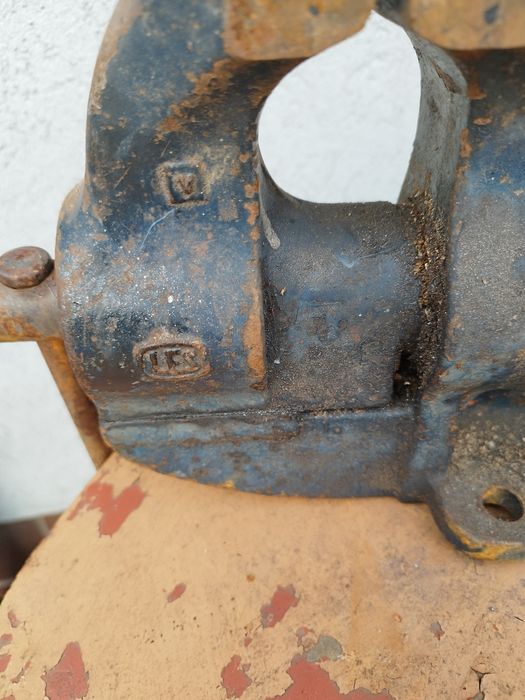 Imadło stołowe , ślusarskie