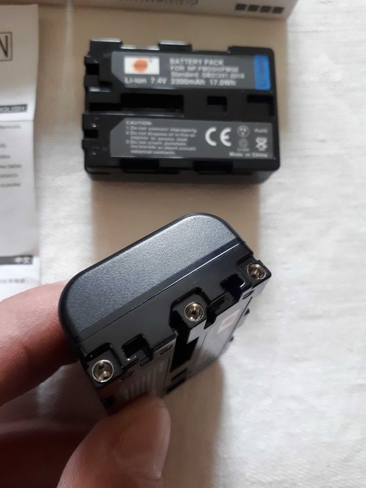 Дві акумуляторні батареіі DSTE NP-FM50 для камер Sony