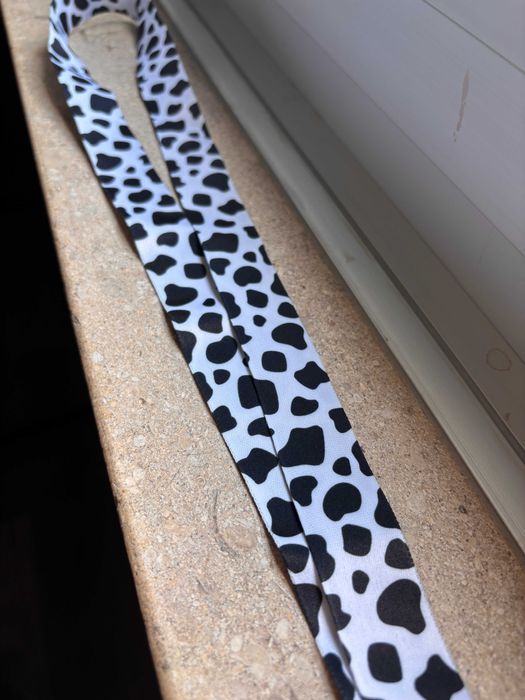 Fita Porta-Chaves / Porta-Cartões – Estampa Vaca