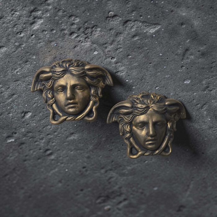 Rekodzieło recznie robione dekory meduza versace sztukateria gipsowa