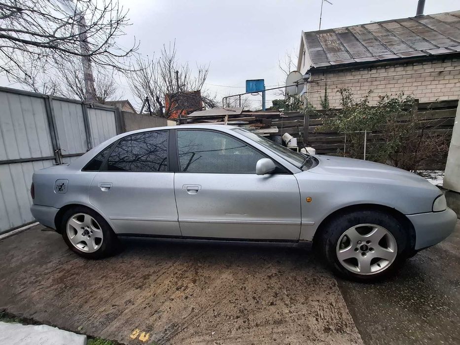 Продам легковоАуди 4