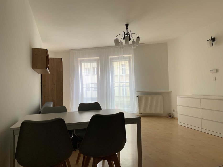 Duża komfortowa kawalerka 40m2
