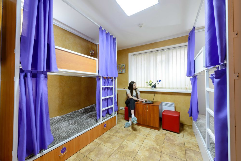 Крутой хостел Центр Киева VIP Койко-места Метро Тараса Шевченка