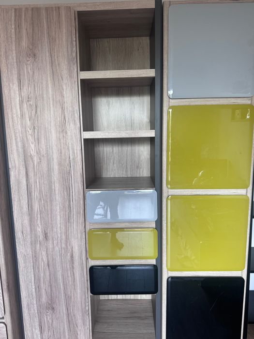 Komplet mebli biurko szafa 2 słupki