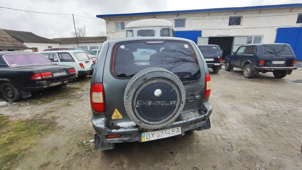 Автомобіль  Нива 21230 Шевроле
