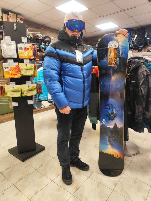 Одяг для лиж та сноубордів. В місті Дніпро.