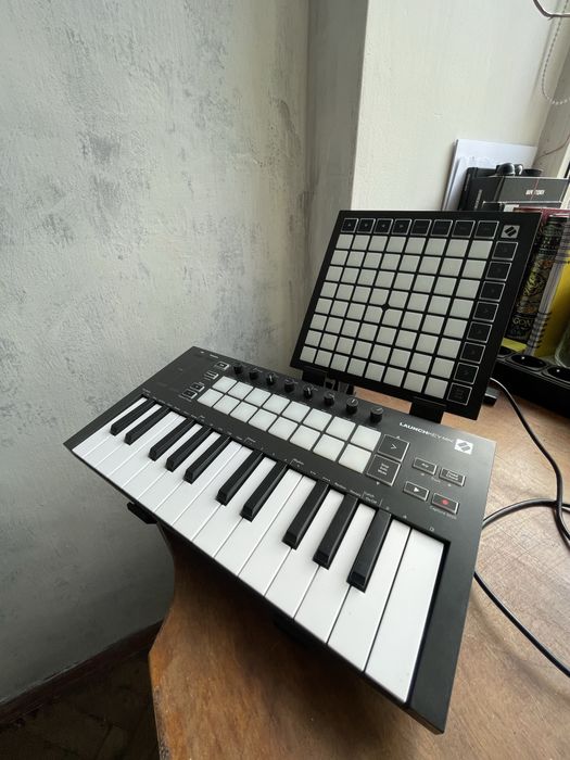 Novation Launchkay mini mk3