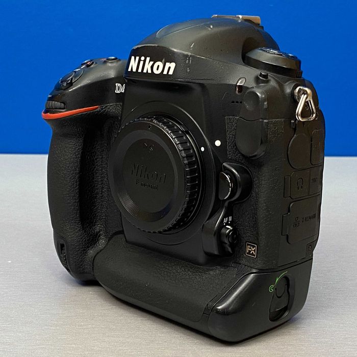 Nikon D4 (Corpo) - 16.2MP