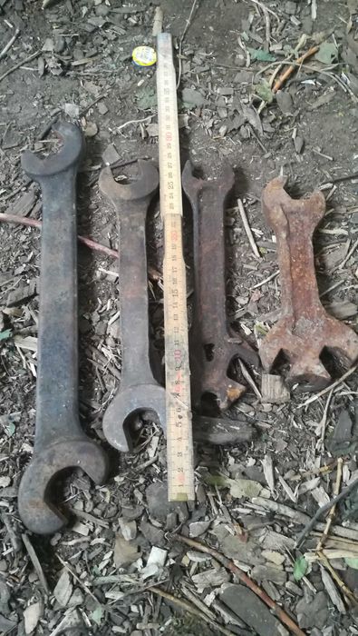 Klucze PRL i inne narzędzia