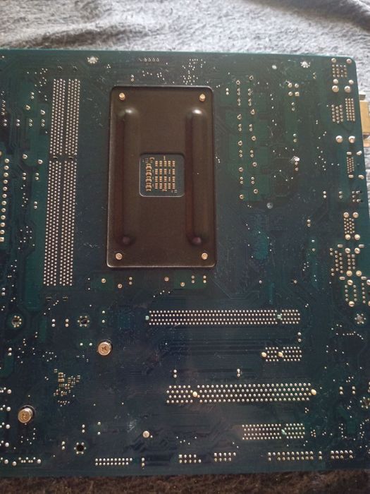 Продам комплект gigabyte ga a75m-D2H