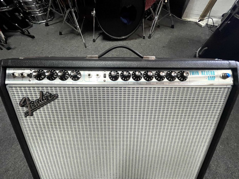 Fender '68 Custom Twin Reverb – Como Novo + Acessórios Originais