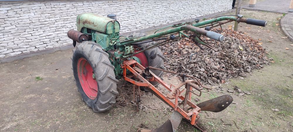 Sprzedam Traktor ogrodniczy Holder E 12