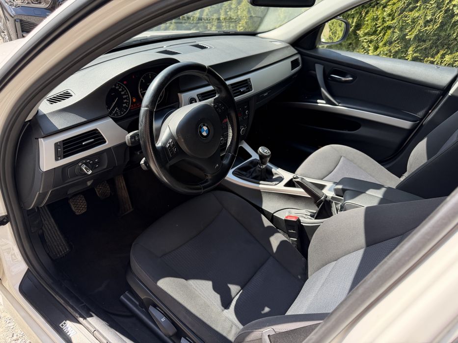 BMW E91 316D N47 lift elektryczny hak, climatronic, tempomat