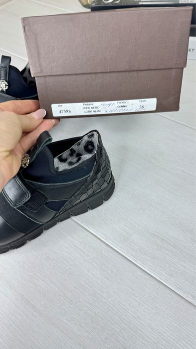 Кросівки оригінал Італія Roberto Cavalli