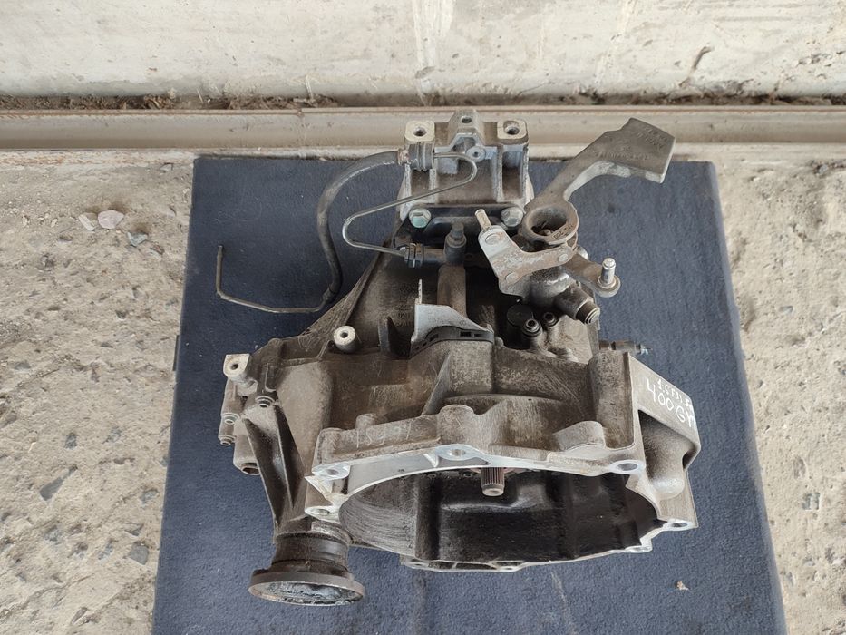 Коробка передач 1.6 FSI GYT 5 ступка Golf 5 Skoda Octavia A5 Tauran