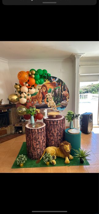 Decoração de Festa em Geral e Arco de Baloẽs