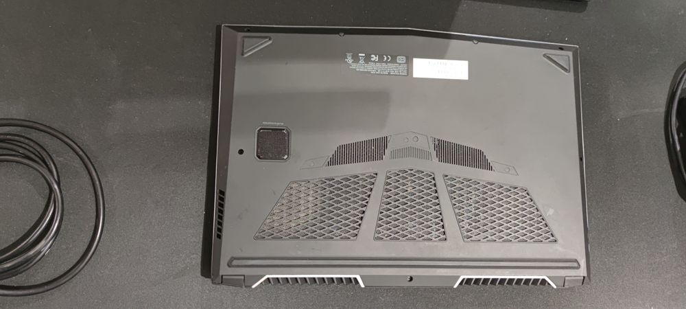 Portátil Clevo NL5a64584964746497121