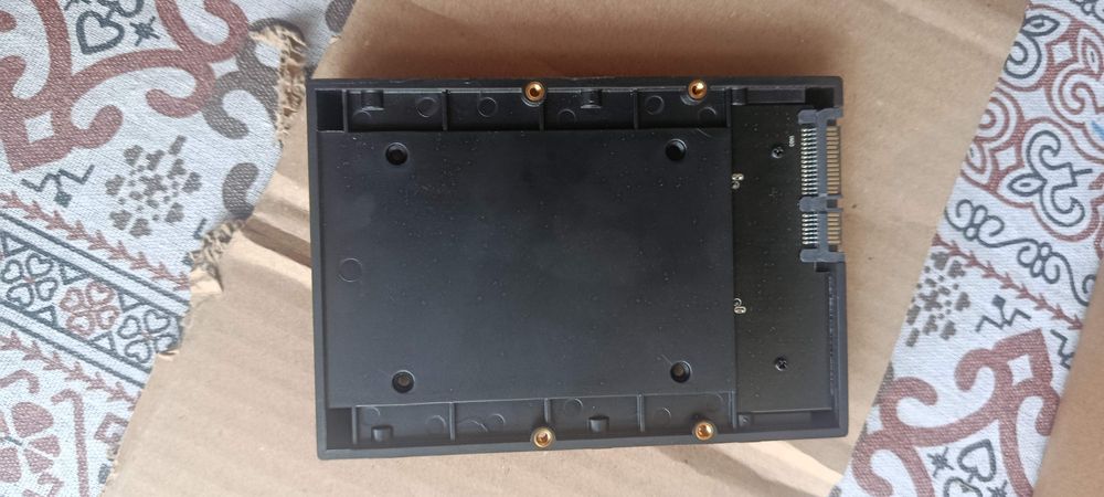 Адаптер-кишеня,фрейм, рамка SSD SATA 2,5 для мережевого сховища