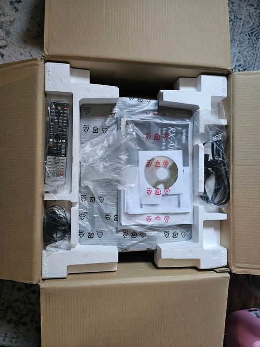 Amplituner Yamaha RX-A1010 w B.dobrym stanie