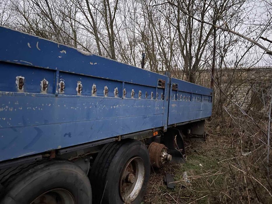 Полуприцеп на запчастини