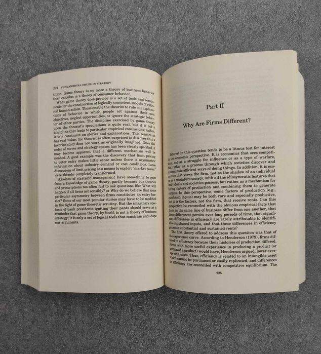 Fundamental Issues in Strategy de Richard P. Rumelt