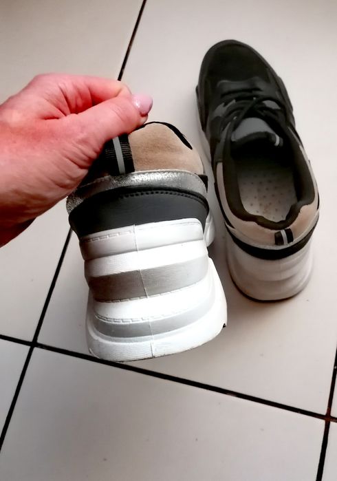 Buty sportowe r. 38 Deezee