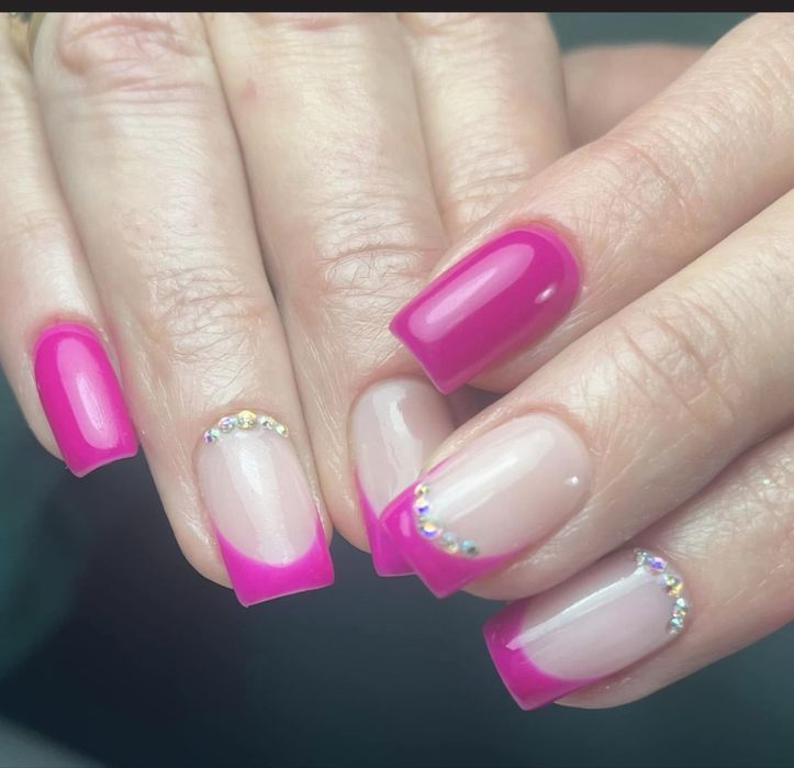 Manicure przedluzanie hybryda
