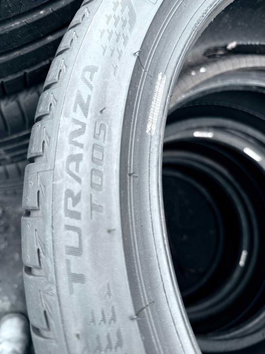 225 40 18 Bridgestone Turanza T005 90% Шини Літо