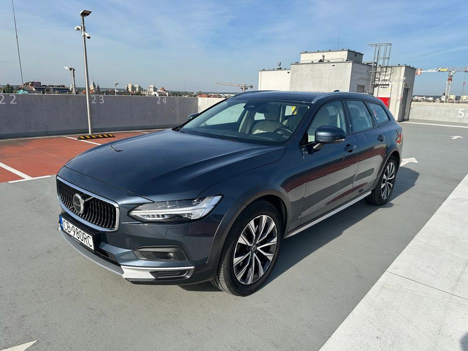 Volvo V90 Cross Country