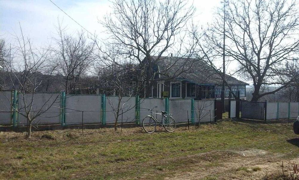 Продаю будинок в с. Нова Гута Кам'янець-Подільського району