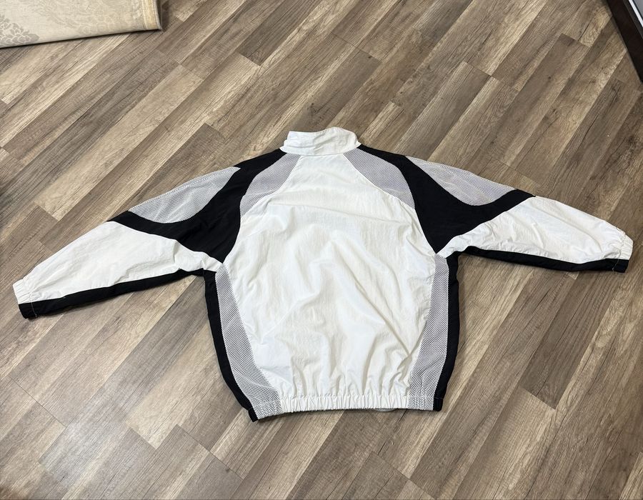 Вітровка Corteiz