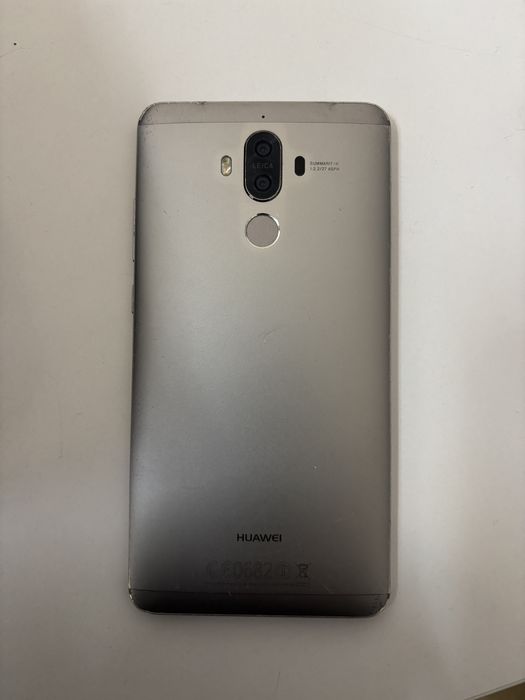Телефон Huawei Mate 9