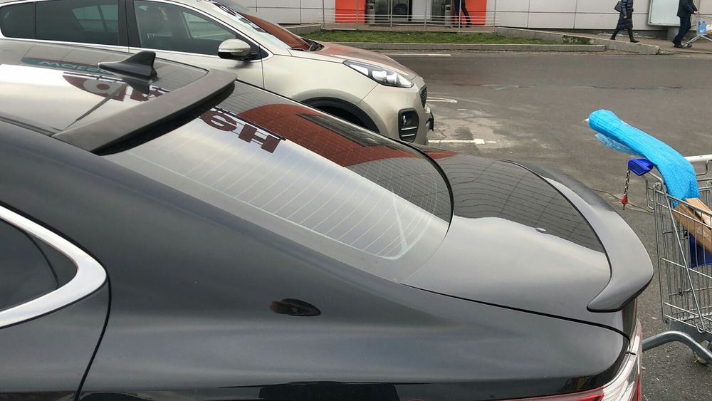 Lexus ES (3-4), LS , IS, GS спойлер на багажник и стекло