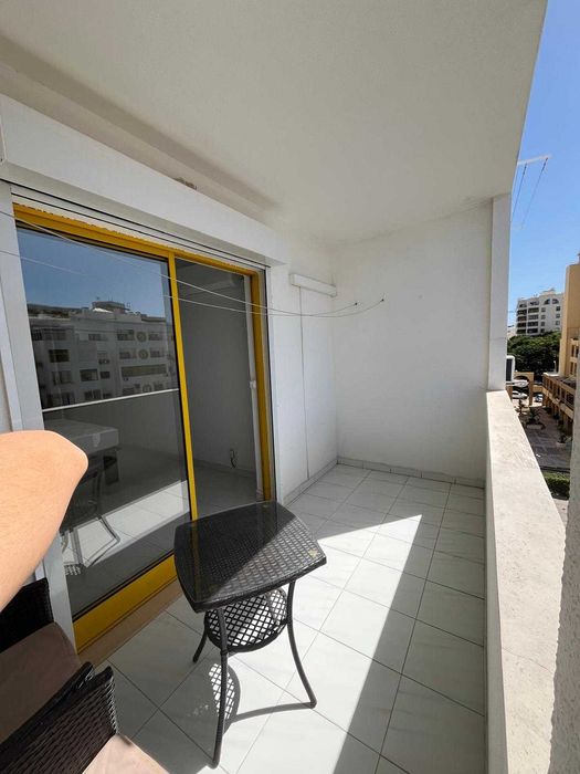 T2 mobilado junto á Praia de Vilamoura | 120 m² | Ar condionado, varandas