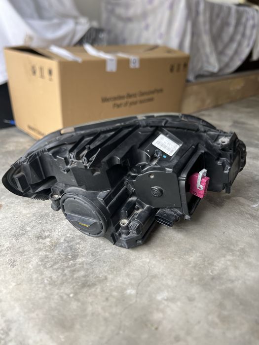 Ótica esquerda Mercedes Classe B W246 Bi-Xenon — A 246.820.71.61