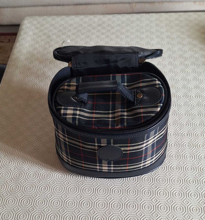 Par de "necessaires"/malas