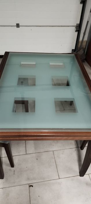 Stół drewniany rozkładany+cztery krzesła