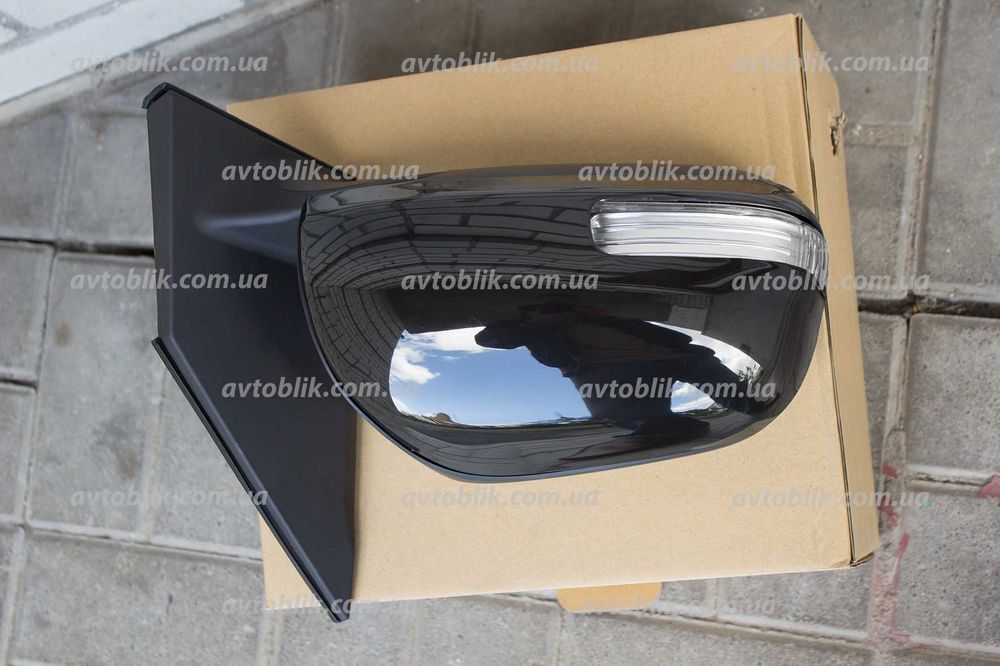 Зеркало Toyota C-HR, Land Cruiser, Prado, Highlander, Hilux, Rav4