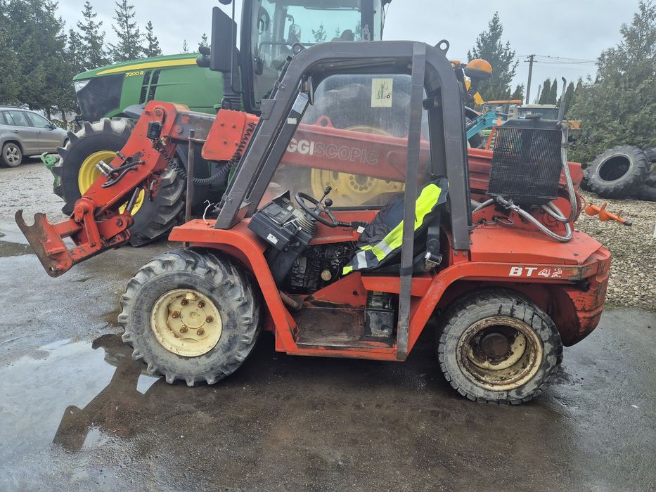 Manitou  BT420  buggiscopic. Jcb , merlo , schaffer ,weidemann