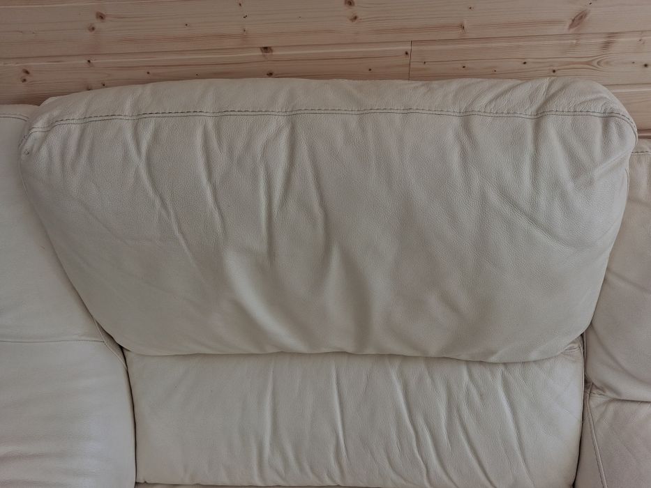 Sofá Chateau d'Ax 2,1m x 1metro em pele