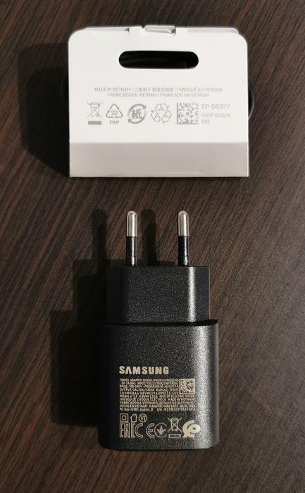 Ładowarka SAMSUNG 25W z kablem USB typ C do C 1m Czarna