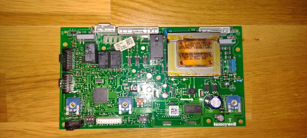 Płyta sterowania SCHEDA Honeywell ECO3 BAXI SM11454 - USZKODZONA