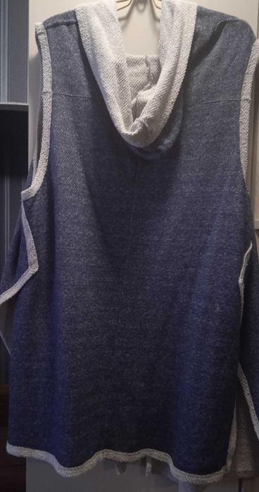 Бомбезный жилет р-р 62 Батал. очень классный