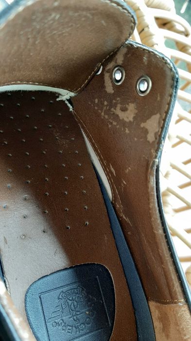 Buty wizytowe męskie czarne Dockers  roz 41